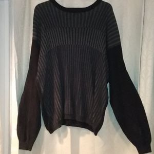 massini black and gray soft think sweater like new